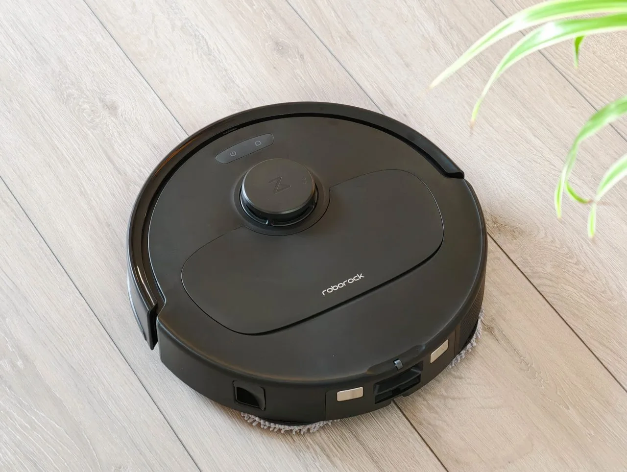 Roborock Qrevo S Pro top