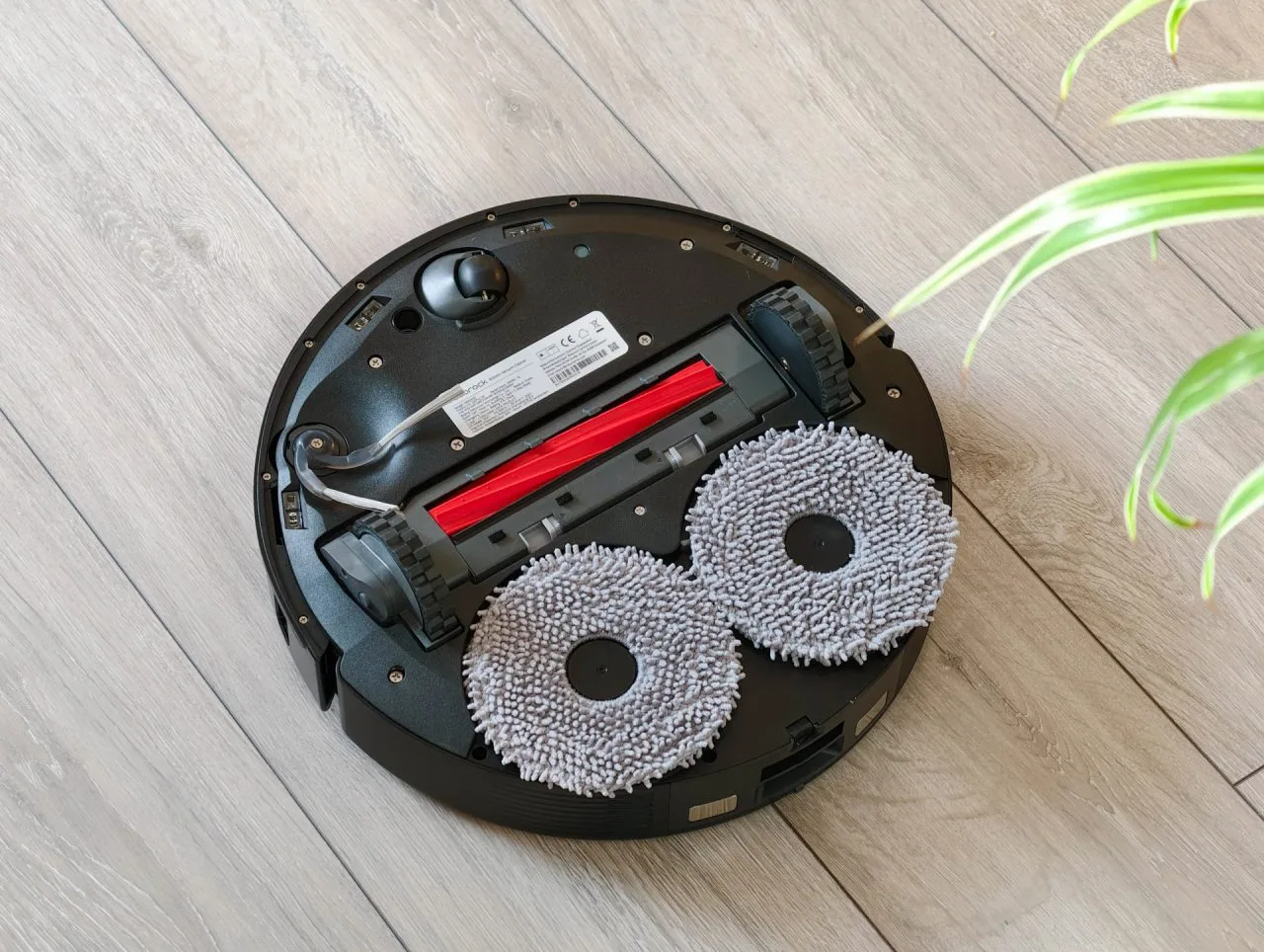 Roborock Qrevo S Pro bottom