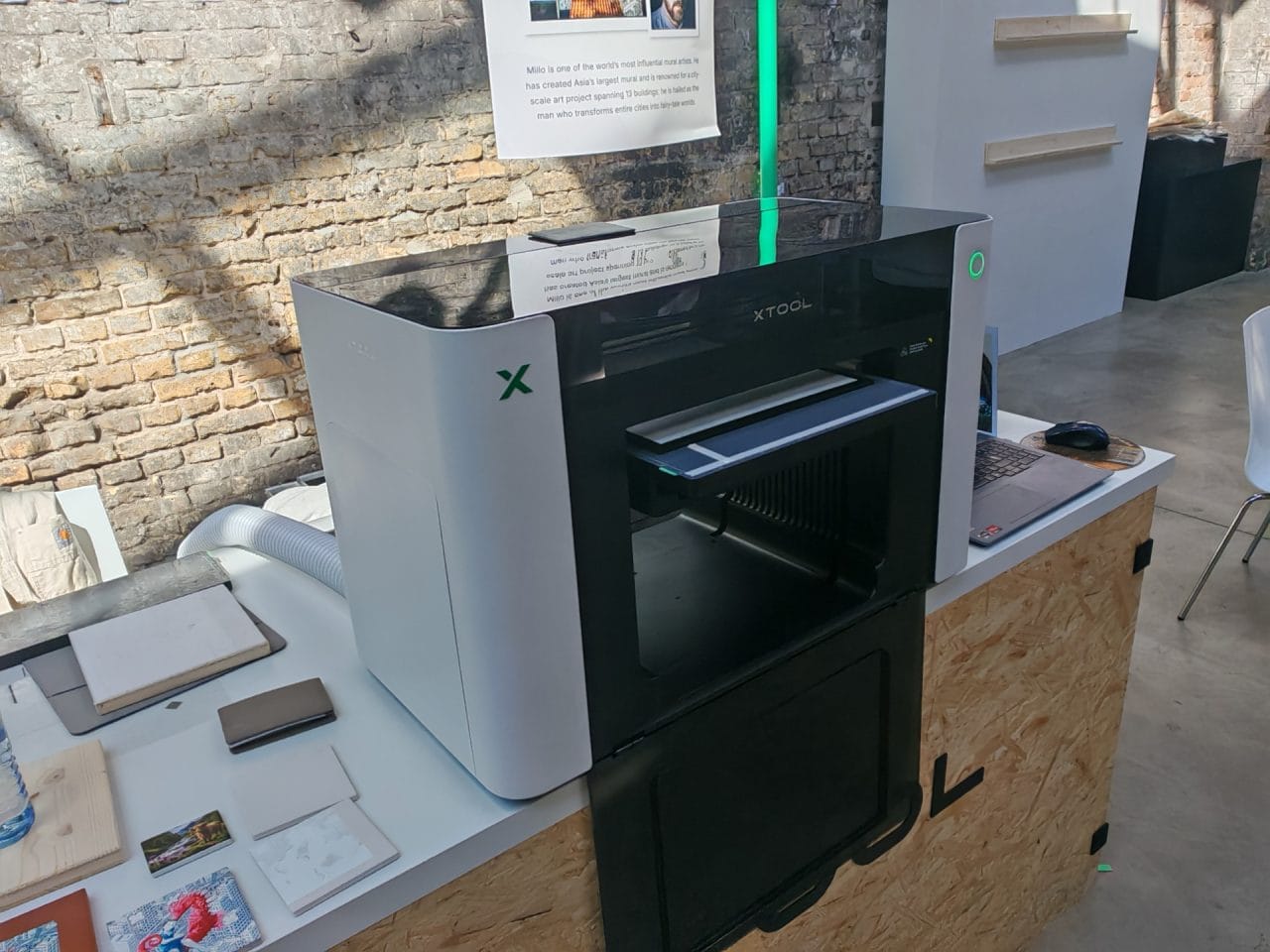 xTool O1 Omni kompakt