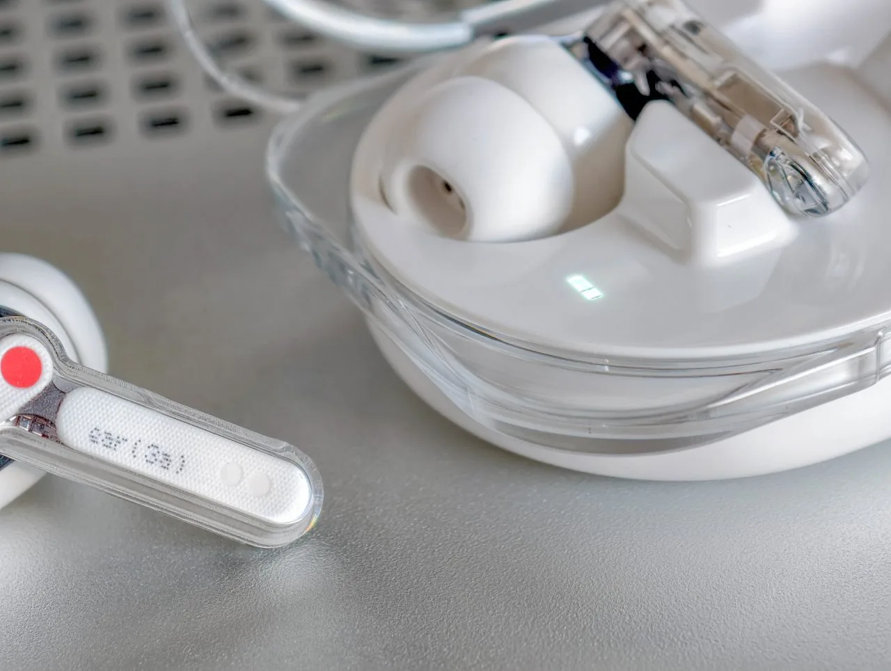 Nothing Ear (3a) LED-opladningsetui