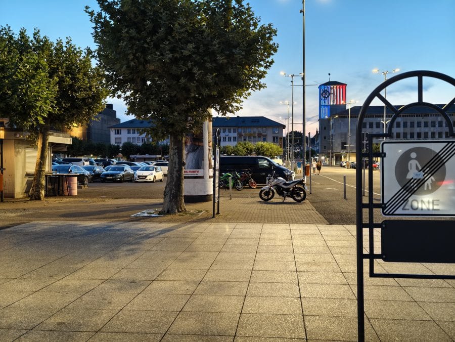 vivo X300 Ultra Ultraweitwinkel Hauptkamera Nacht Stadt