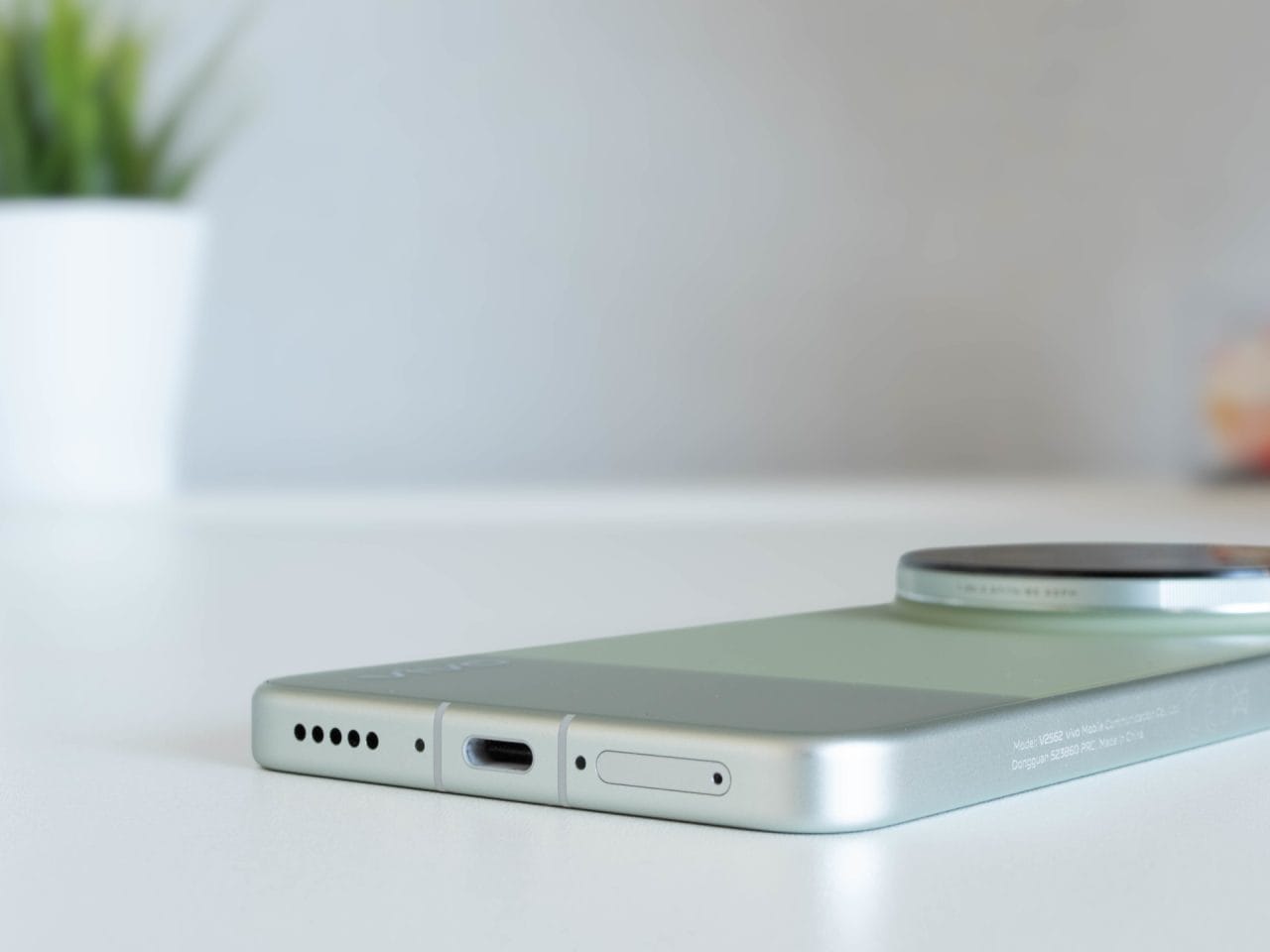 vivo X300 Ultra Unterseite