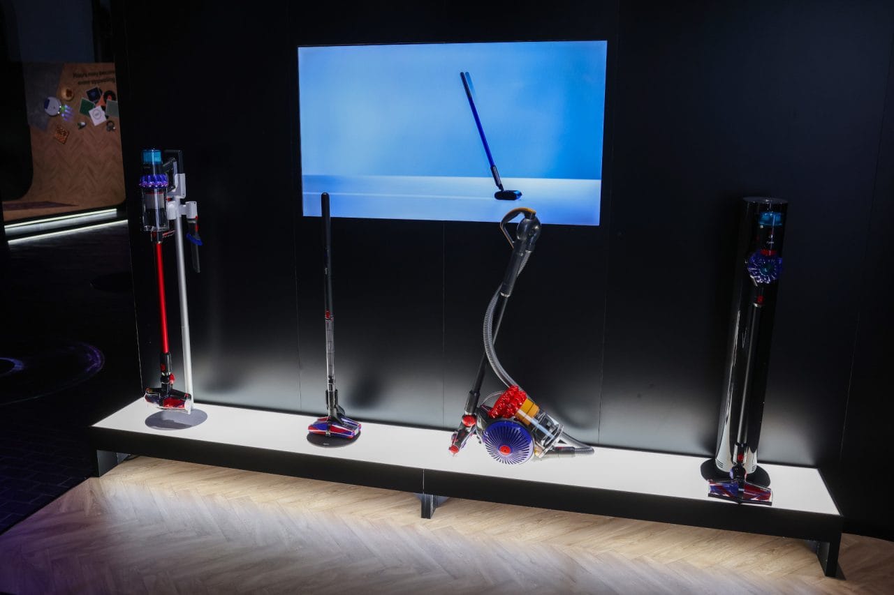Dyson Unveiled Staubsauger