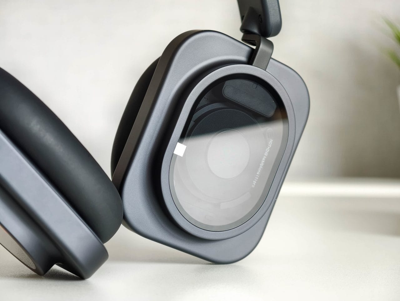 Nothing Headphone (1) Pro Pandaglas