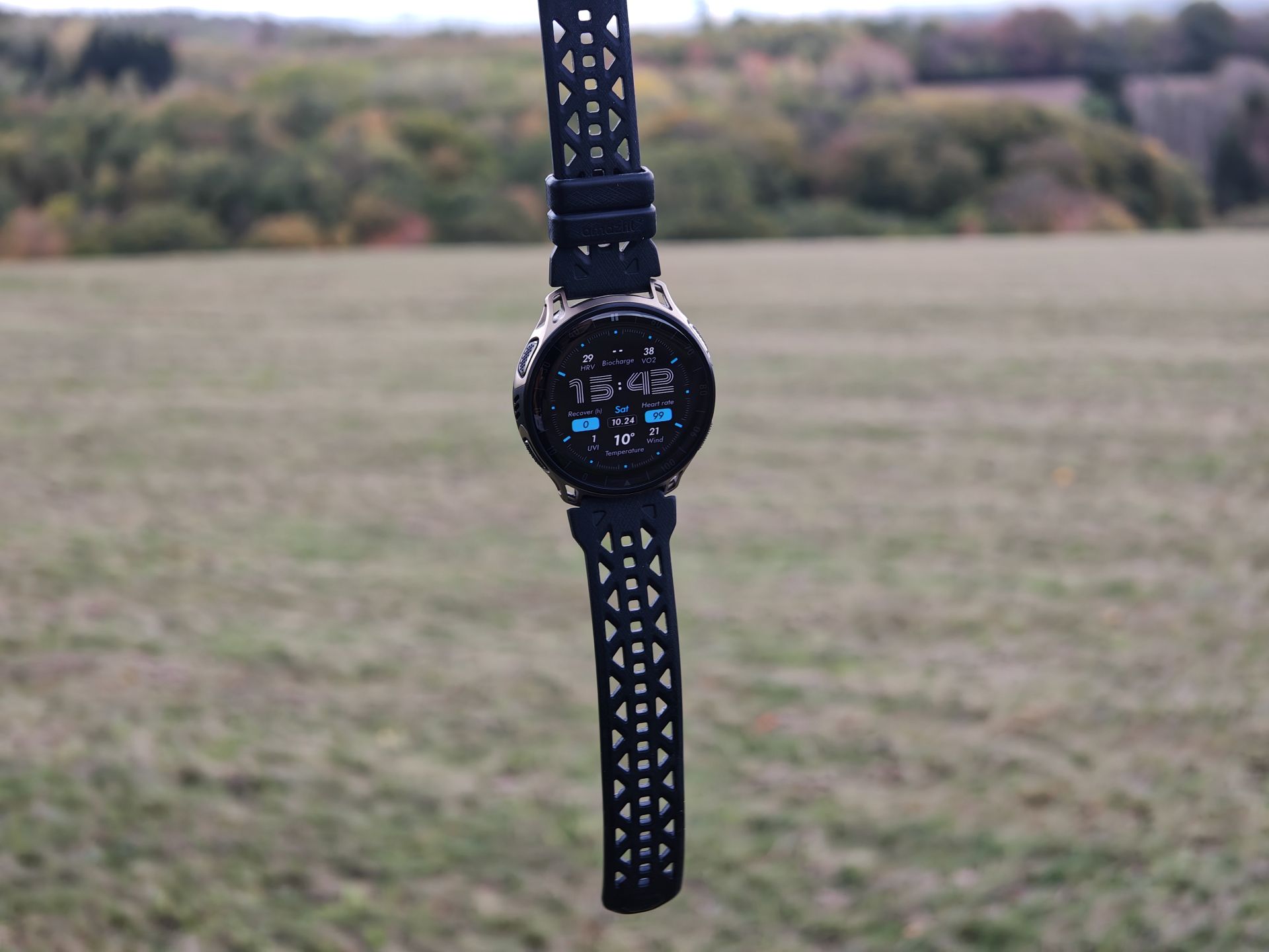 Amazfit Cheetah 2 Pro hochwertiges Titangehäuse