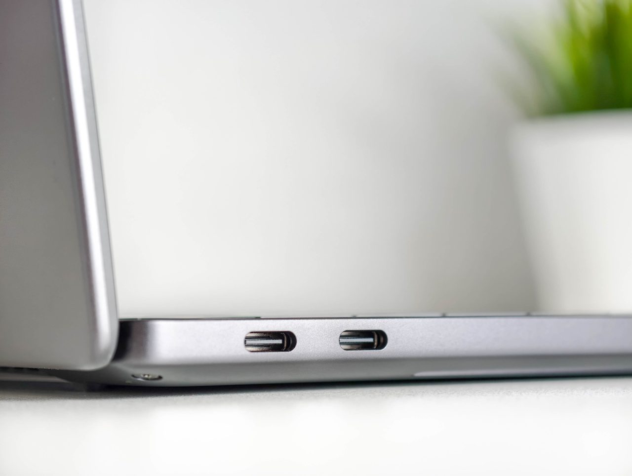 Dell XPS 14 2026 Anschlüsse links