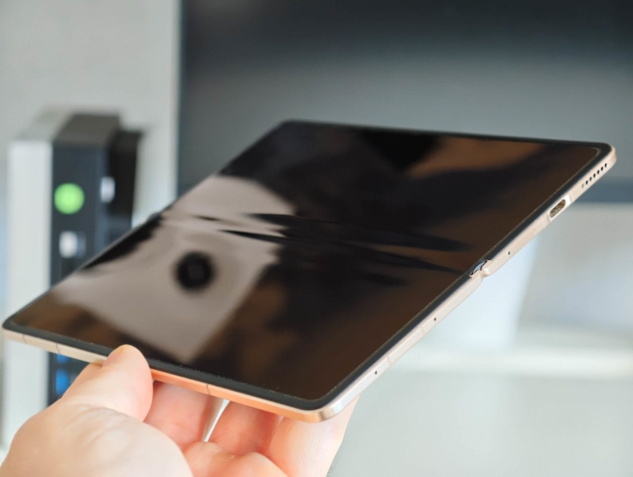 HONOR Magic V6 Display Falz